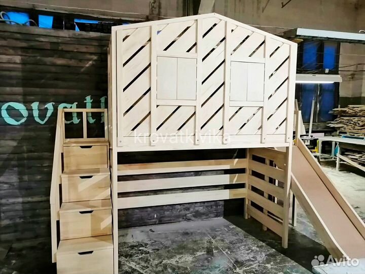 Двухъярусная кровать