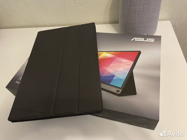 Портативный монитор Asus ZenScreen MB16AHP