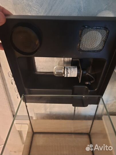 Аквариум с фильтром и светом