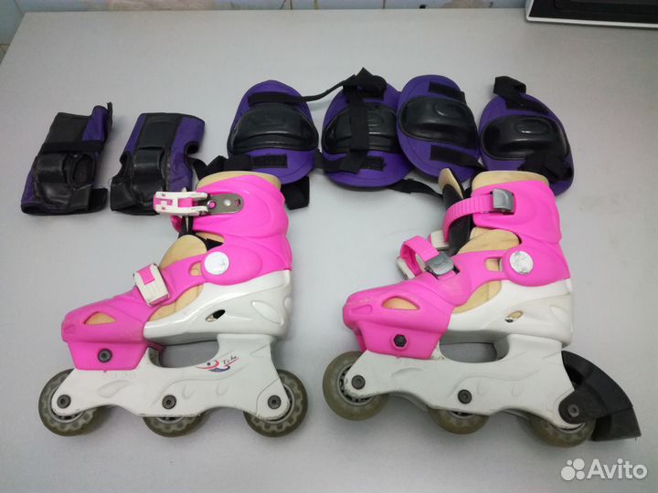 Ролики детские в комплекте с защитой продаю