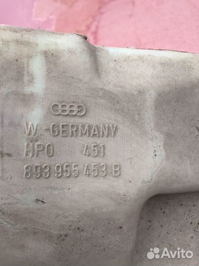 Бачек омывателя Ауди 80 Б3