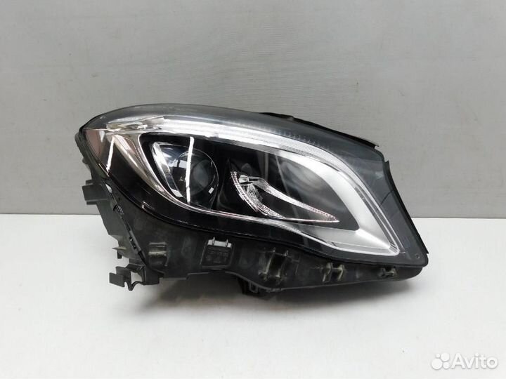 Фара правая Mercedes-Benz GLA-Class