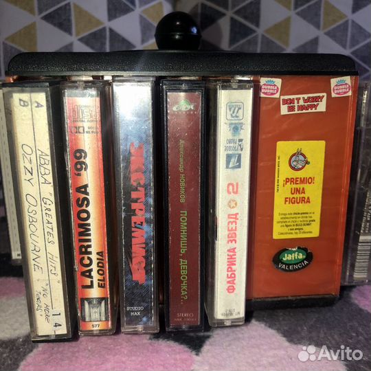 Аудиокассеты + подкассетник