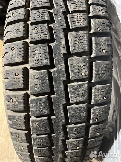 Продам шины бу зимние 265/70-R16