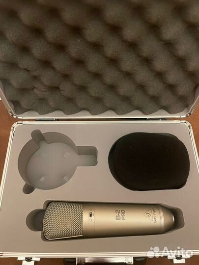 Студийный микрофон behringer B-2 pro