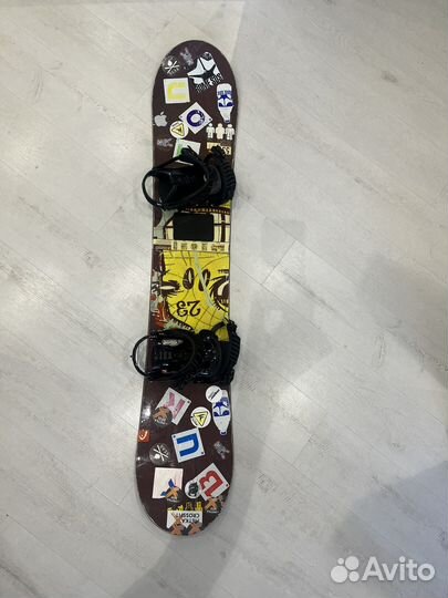 Сноуборд с креплениями head