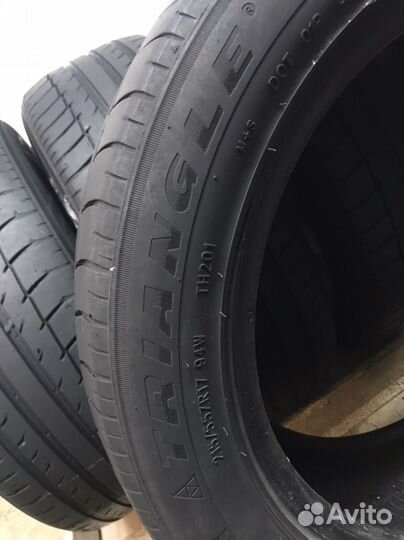 Triangle TH201 Sportex 215/55 R17 94W