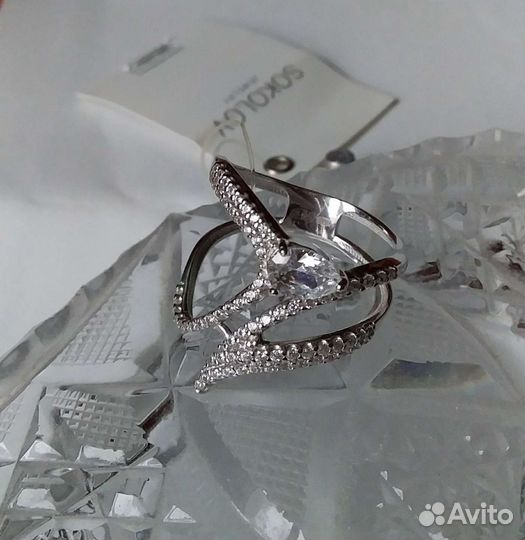 Серебряное кольцо с фианитами,925 проба, 19 разм