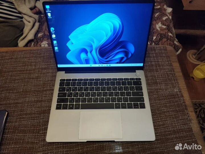 Ультрабук 14