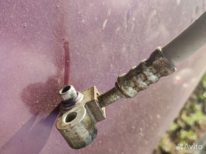 Опель Астра Н трубка кондиционера