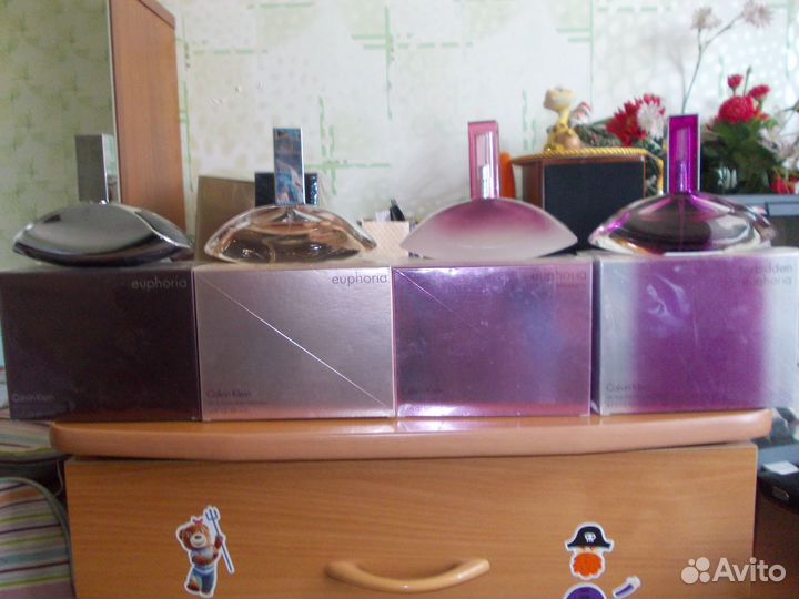 Calvin Klein женские разные