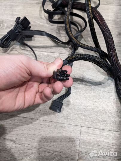 Блок питания Thermaltake 650w 80 plus bronze