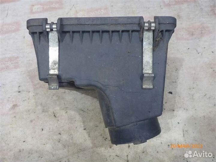 Корпус воздушного фильтра Mitsubishi Lancer CS1A