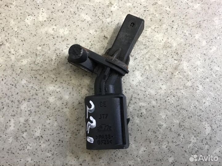 Датчик ABS задний левый Skoda Rapid 2013-2020