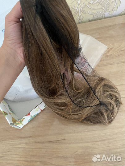 Парик русый каре натуральный