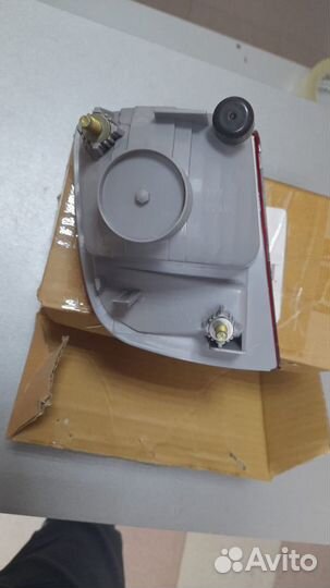 Фонарь задний правый противотуманный Toyota