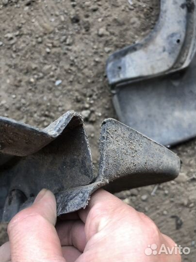 Брызговики задние Поло седан