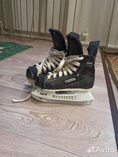 Хоккейные коньки bauer
