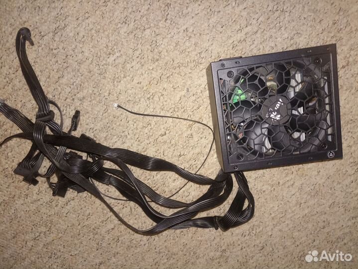 Блок питания AeroCool aero white 600W