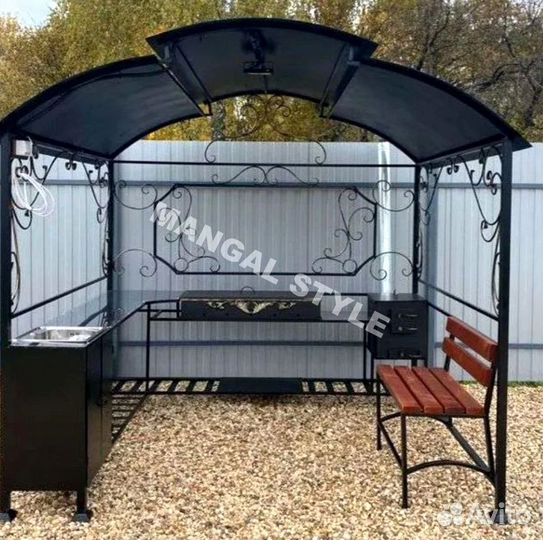 Беседка с мангалом