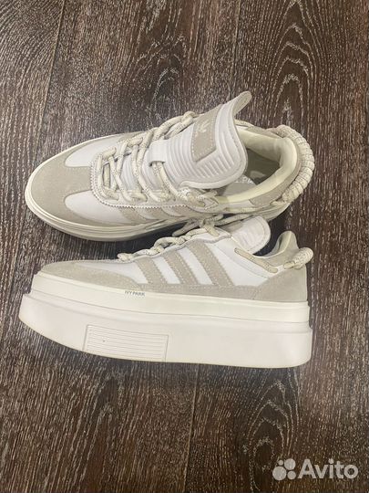 Кроссовки Adidas ivi park