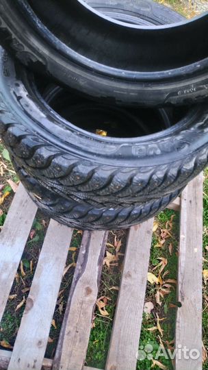 Sava Eskimo Stud 185/60 R15 88T