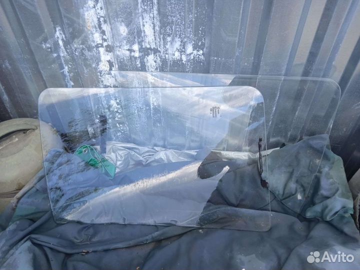 Торпеда,стекла,обивка для салона и не только