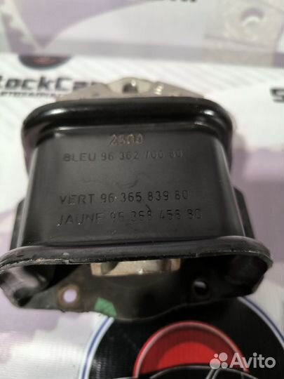 Опора двигателя правая peugeot 308 citroen