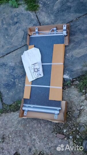 Радиатор кандиционеа Шевроле каптиво