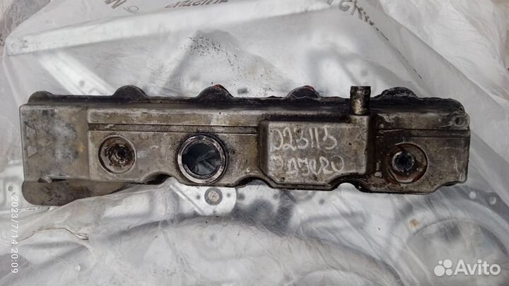 Клапанная крышка Mitsubishi Mitsubishi Pajero/Mont