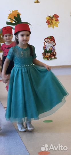 Платье нарядное для девочки