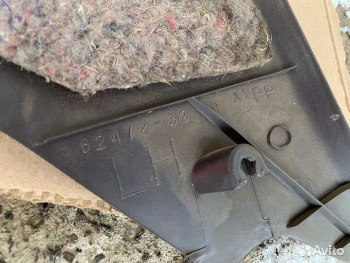 Обшивки стойки задние Toyota Vista SV30 3SFE 1991