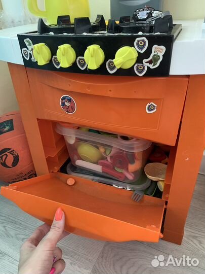 Детская игровая кухня с водой, звуком и светом