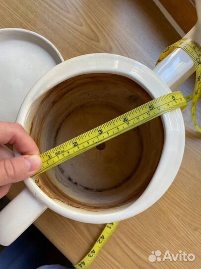 Горшок для цветка керамический белый в виде лейки