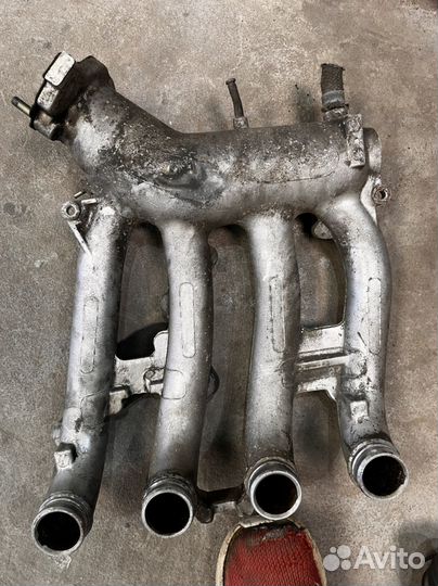 Впускной коллетор ваз 1.5 16кл в сборе