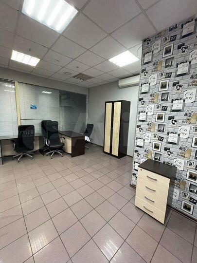 Офис с мокрой точкой, 50 м²