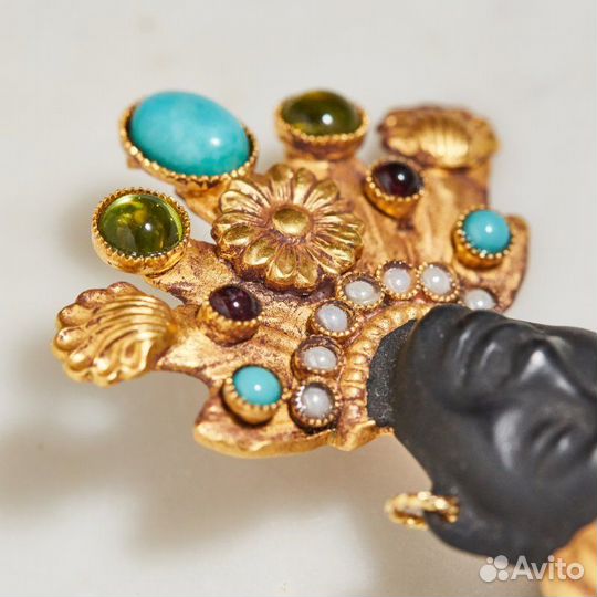 Брошь Эфиоп с камнями. Askew London