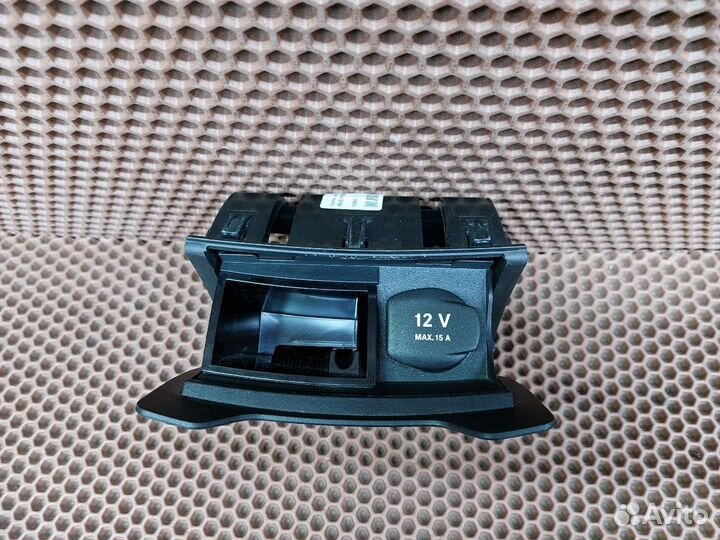 Пепельница задняя в консоль Mercedes-Benz w205