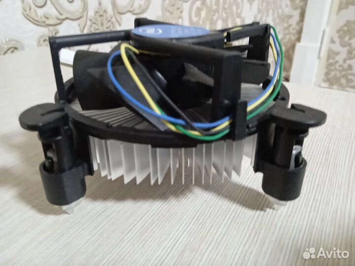 Кулер процеccорный intel