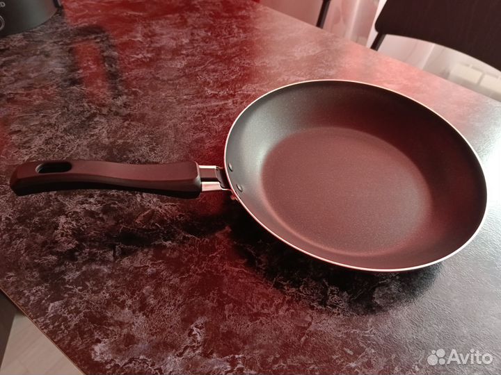 Сковорода Hi 22 см