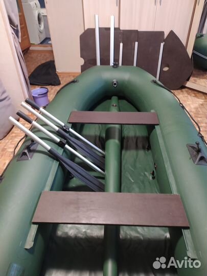 Лодка пилот-М320