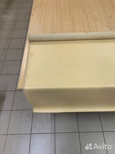 Искусственная кожа и ткани на отрез