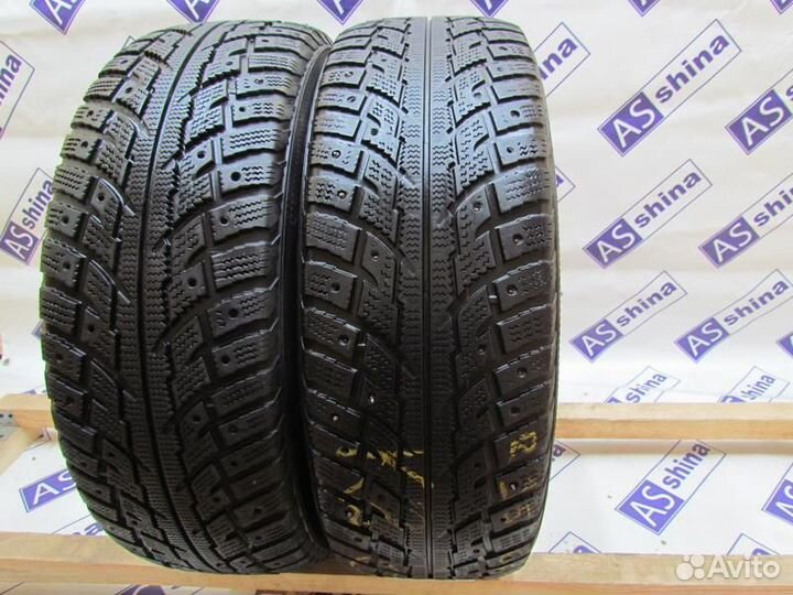 Kumho I'Zen RV Stud KC16 235/60 R18 99G