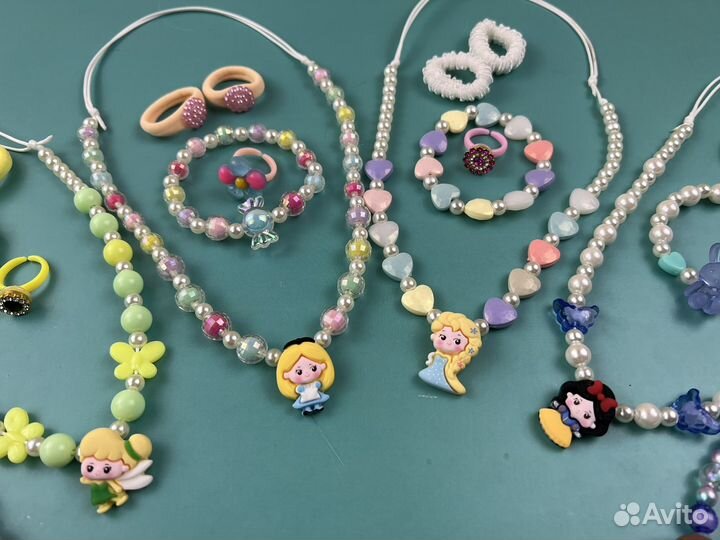 Набор детской бижутерии. Украшения для девочек
