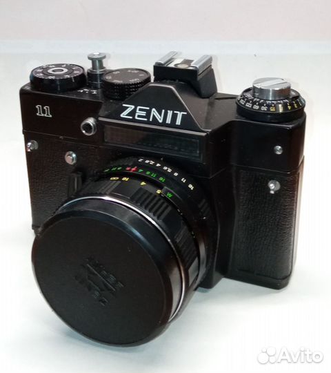Фотоаппарат Зенит 11 объектив helios-44м-4 СССР