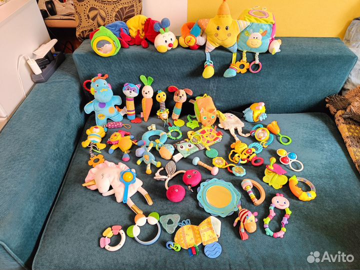 Игрушки для малышей пакетом