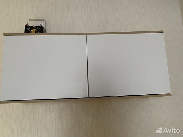 Продаю полку и подвестную тумбу