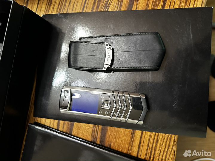 Vertu Signature s