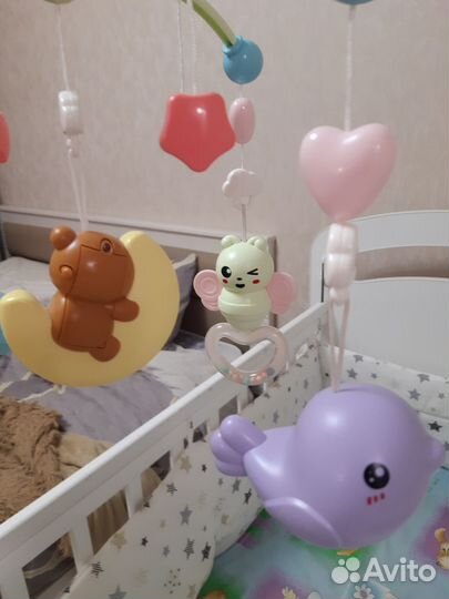 Детский мобиль в кроватку, музыкальный