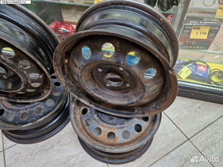 Штампованные диски r15 4 114.3